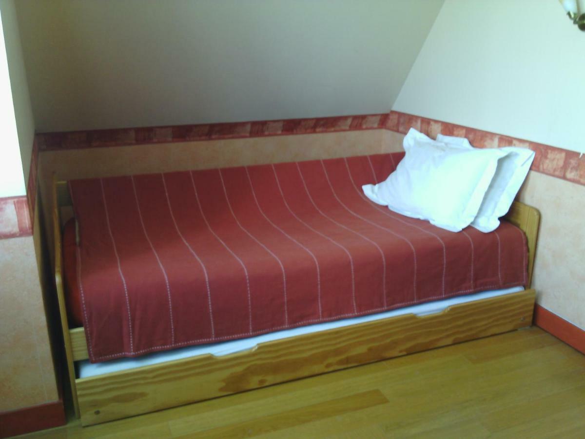 La Roche Bed and Breakfast Saint-Etienne-en-Cogles Buitenkant foto