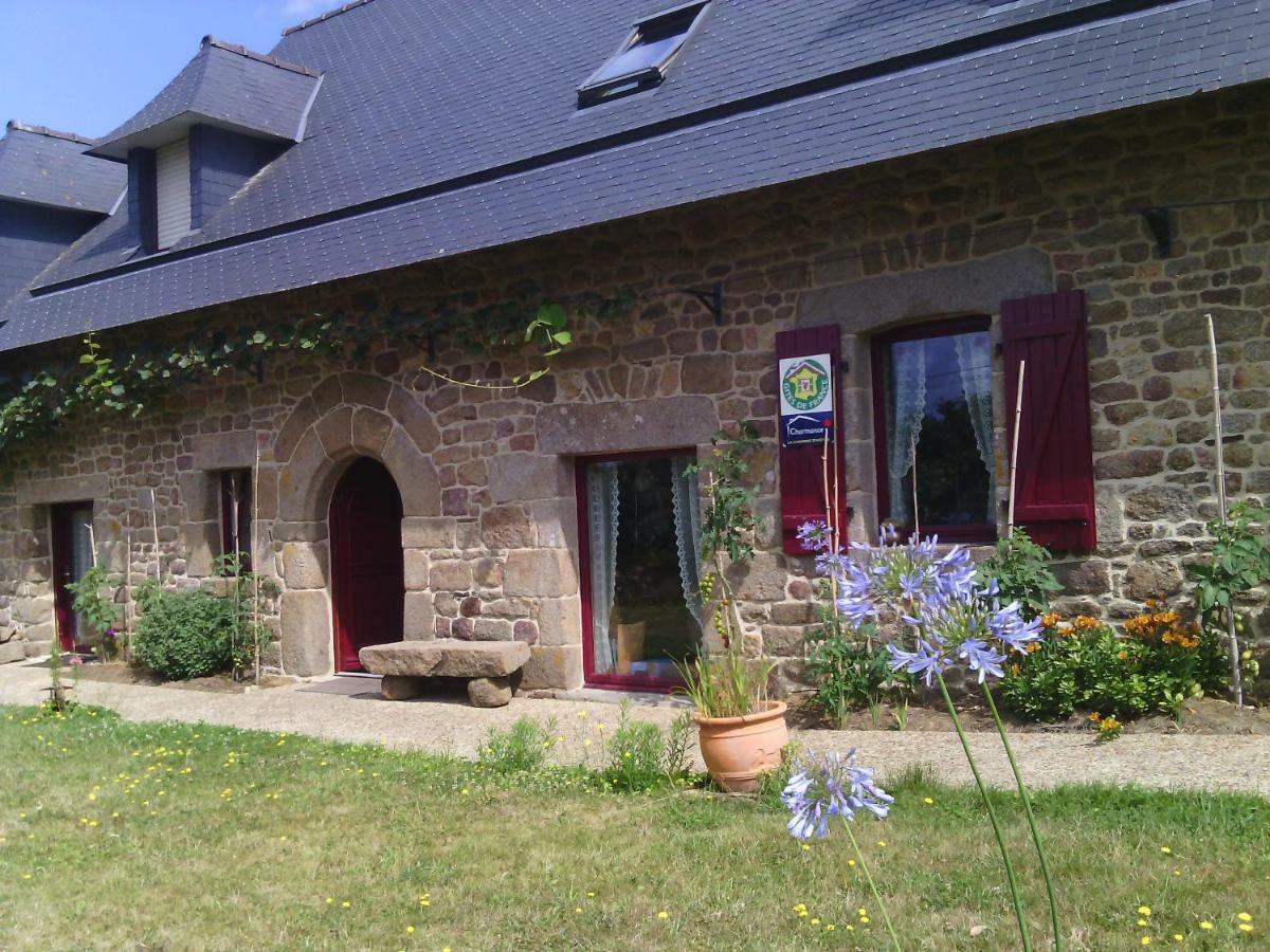 La Roche Bed and Breakfast Saint-Etienne-en-Cogles Buitenkant foto