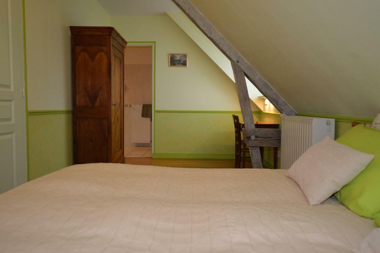 La Roche Bed and Breakfast Saint-Etienne-en-Cogles Buitenkant foto